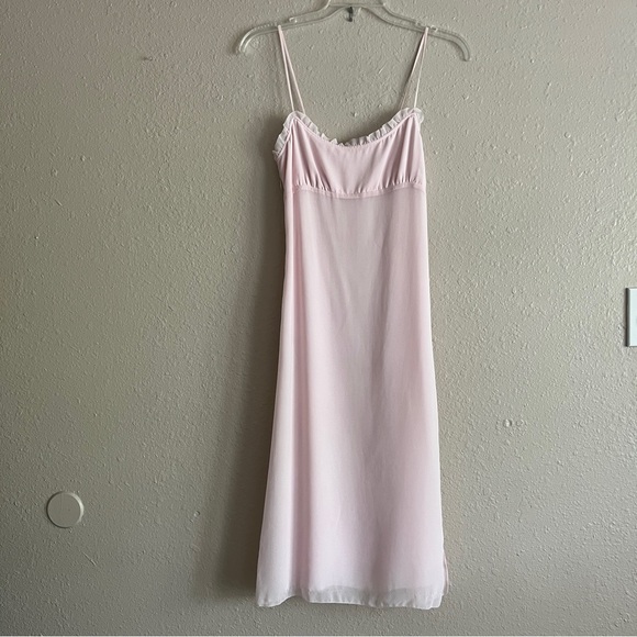 Aritzia sister pink tuffle midi dress - Picture 1 of 8